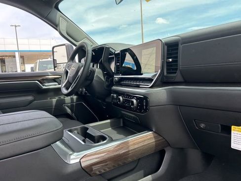 New 2026 Chevrolet Silverado 3500 LT AWD/4WD image 33