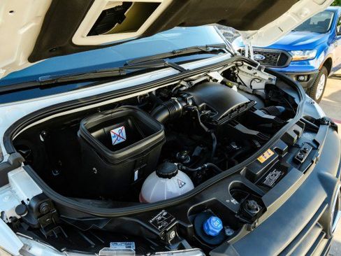 Used 2020 Mercedes-Benz Sprinter 2500 image 42