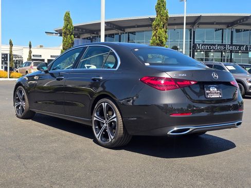 New 2026 Mercedes-Benz C 300 4MATIC Sedan image 4