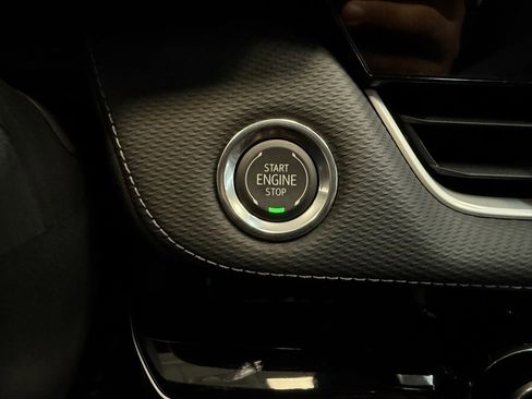 New 2026 Chevrolet Equinox LT w/ Convenience Package II image 11