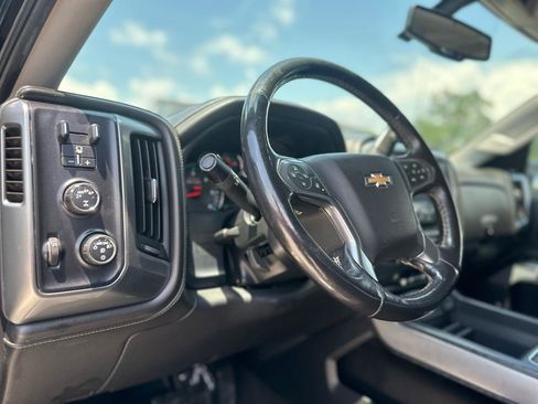 Used 2017 Chevrolet Silverado 1500 LTZ Z71 w/ LTZ Plus Package AWD/4WD image 12