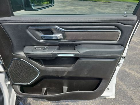 Used 2024 RAM 1500 Laramie AWD/4WD image 14