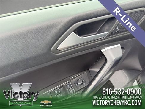 Used 2021 Volkswagen Tiguan SE R-Line image 12