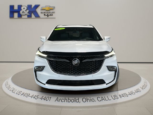 Used 2022 Buick Enclave Avenir w/ Avenir Technology Package AWD/4WD image 2