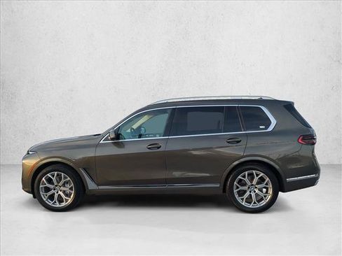 Certified 2026 BMW X7 xDrive40i w/ Premium Package AWD/4WD image 10