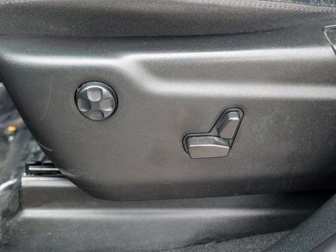 Used 2022 Jeep Grand Cherokee Laredo X image 23