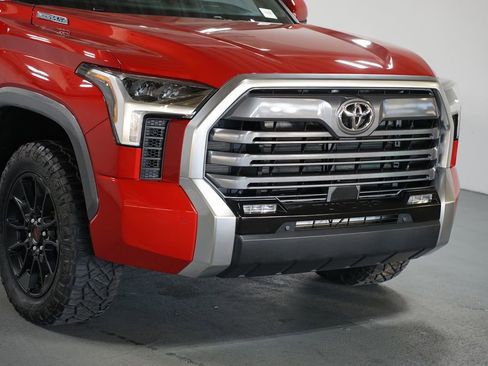 Used 2025 Toyota Tundra Limited image 4