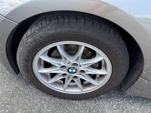 Used 2004 BMW Z4 2.5i RWD image 8