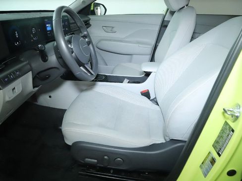 Used 2024 Hyundai Kona SEL AWD/4WD image 19