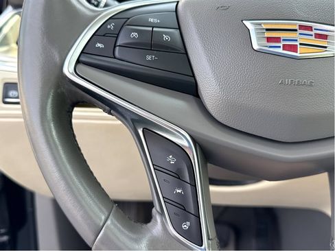 Used 2018 Cadillac XT5 Premium Luxury FWD image 15