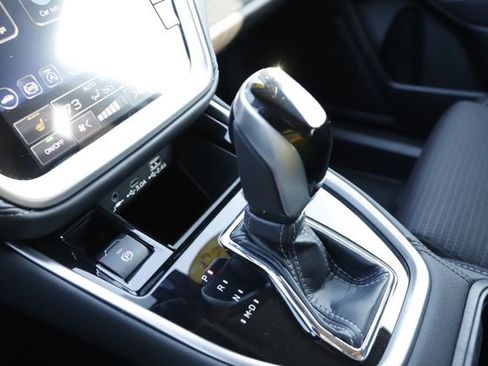 Certified 2025 Subaru Outback Premium w/ Popular Package #1A image 31