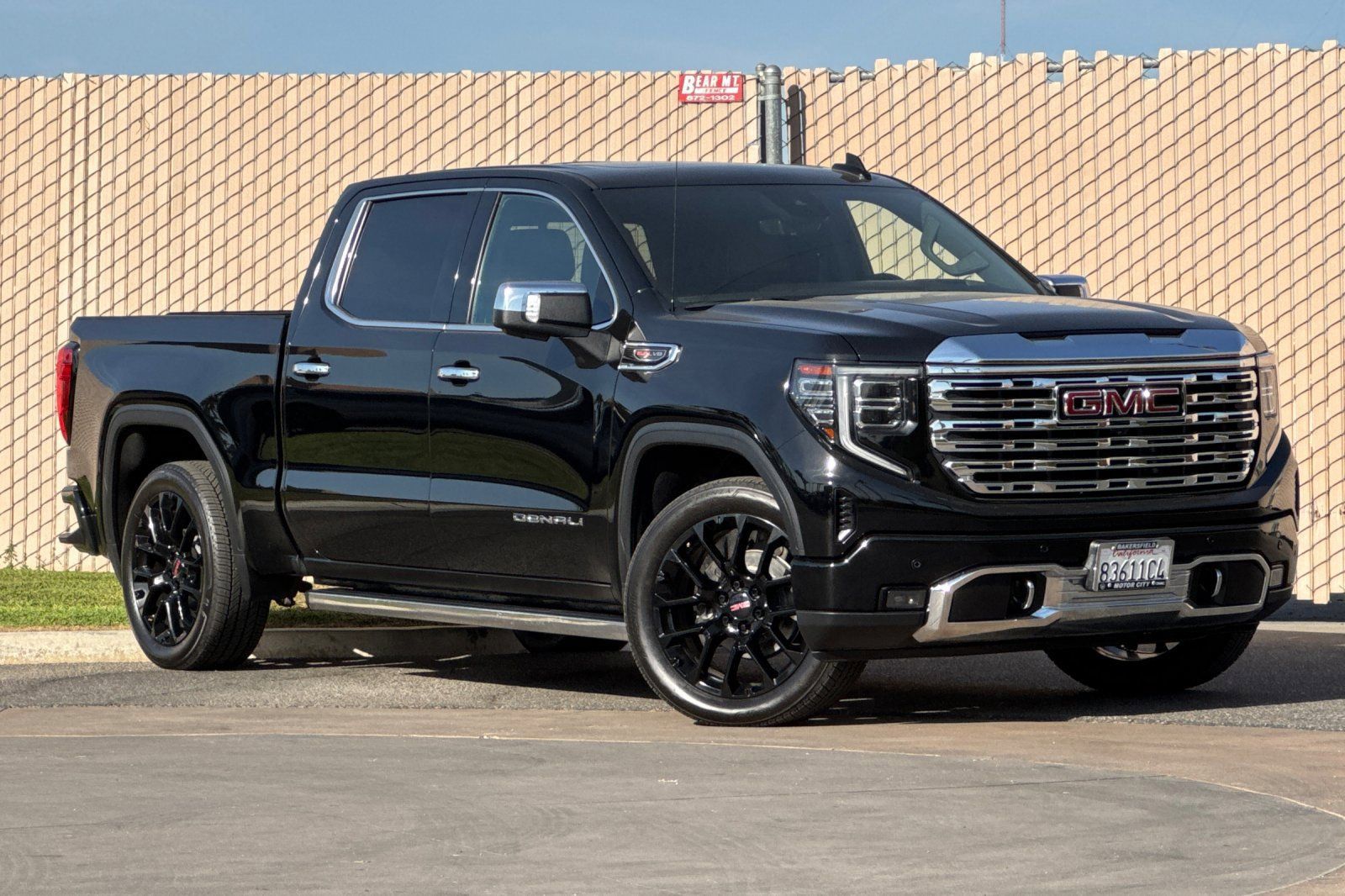 Certified 2023 GMC Sierra 1500 Denali w/ Denali Reserve Package AWD/4WD image 2