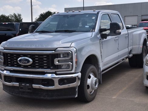 Used 2024 Ford F350 Lariat w/ Lariat Ultimate Package AWD/4WD image 2
