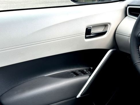 New 2026 Toyota Corolla Cross LE FWD image 19