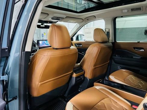 New 2026 Nissan Pathfinder Platinum FWD image 27