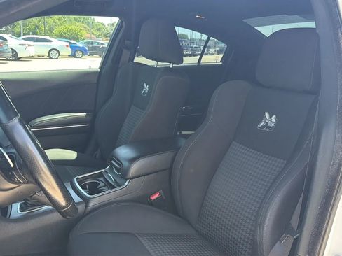 Used 2019 Dodge Charger Scat Pack RWD image 76