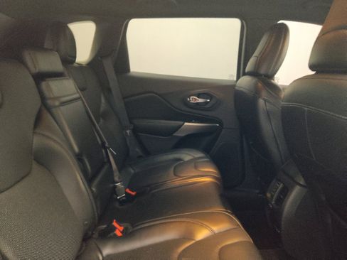 Used 2019 Jeep Cherokee High Altitude AWD/4WD image 19