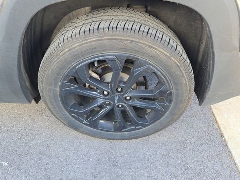 Used 2020 GMC Terrain SLT w/ Preferred Package FWD image 5
