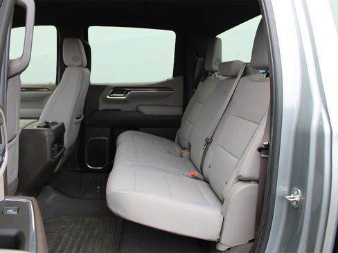 Used 2024 Chevrolet Silverado 1500 LT image 16