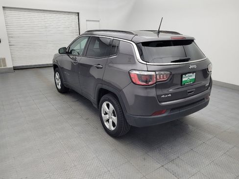 Used 2019 Jeep Compass Latitude w/ Cold Weather Group AWD/4WD image 5