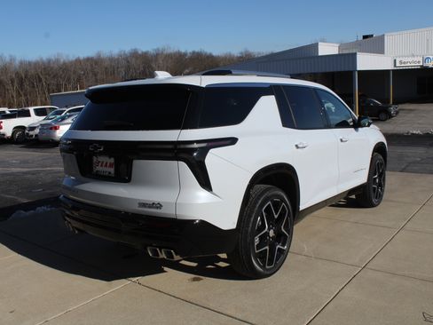 New 2026 Chevrolet Traverse High Country w/ LPO, Floor Liner Package image 4