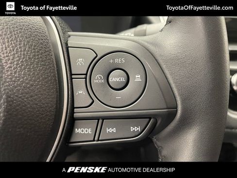 Used 2025 Toyota Corolla SE w/ SE Premium Package image 30