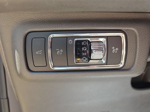Used 2022 Lincoln Corsair FWD image 10