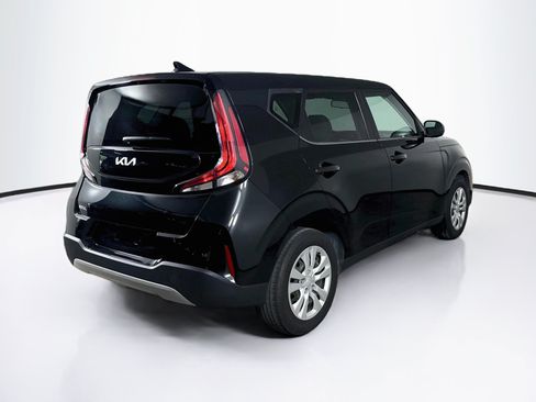 Used 2024 Kia Soul LX FWD image 30