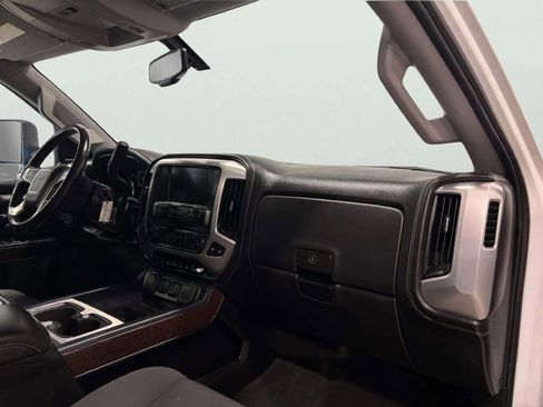 Used 2015 GMC Sierra 2500 SLE image 25
