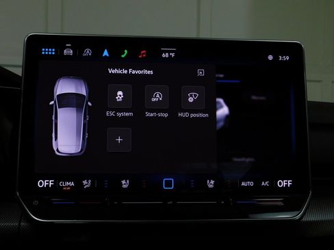 Used 2025 Volkswagen Golf image 64