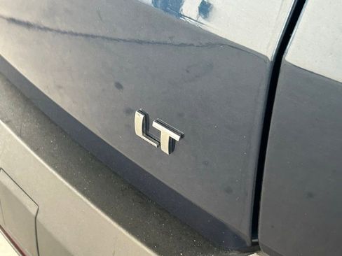 Used 2023 Chevrolet Traverse LT w/ LPO, Floor Liner Package image 21