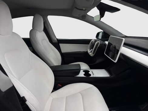 Used 2022 Tesla Model Y Performance AWD/4WD image 39