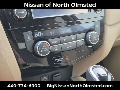 Used 2017 Nissan Rogue SL w/ SL Premium Package AWD/4WD image 20