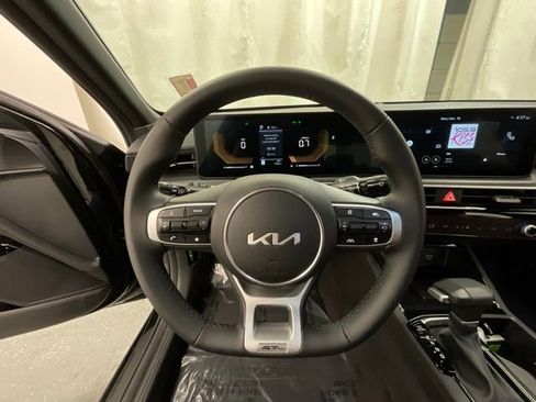 Used 2025 Kia K5 GT-Line w/ GT-Line Premium Package FWD image 11