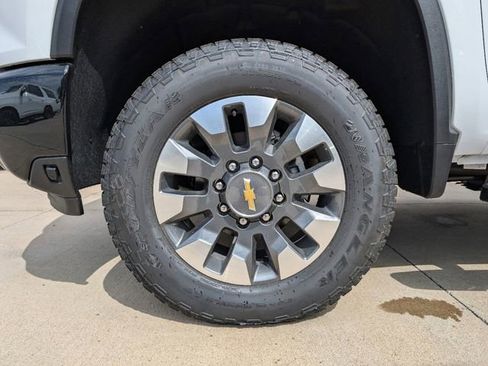 New 2024 Chevrolet Silverado 2500 Custom w/ Custom Value Package image 7