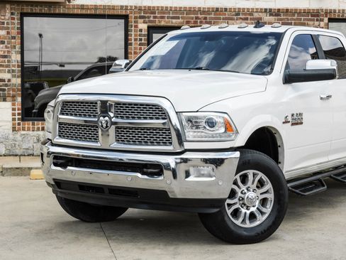 Used 2018 RAM 2500 Laramie AWD/4WD image 12