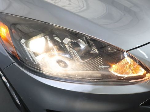 Used 2021 Ford Escape SE FWD image 25