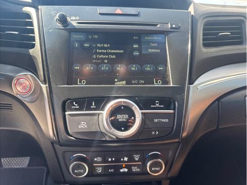 Used 2020 Acura ILX FWD image 13