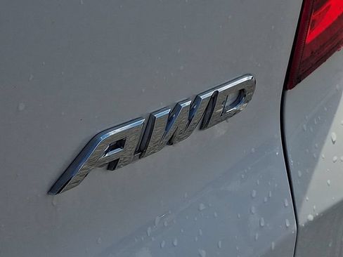 Used 2023 Honda Passport EX-L image 3