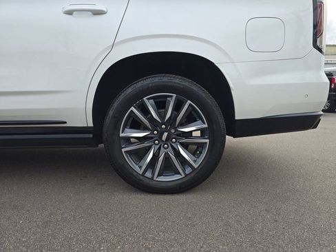 Used 2023 Cadillac Escalade Sport Platinum image 34