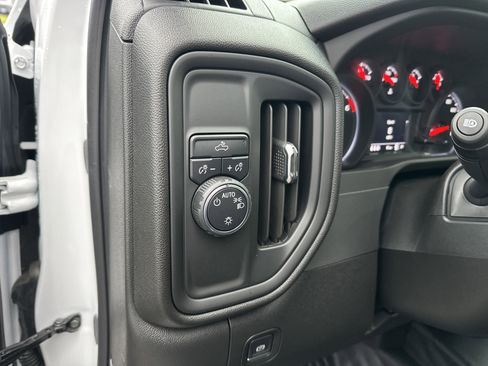 Certified 2025 Chevrolet Silverado 1500 W/T w/ WT Value Package image 15