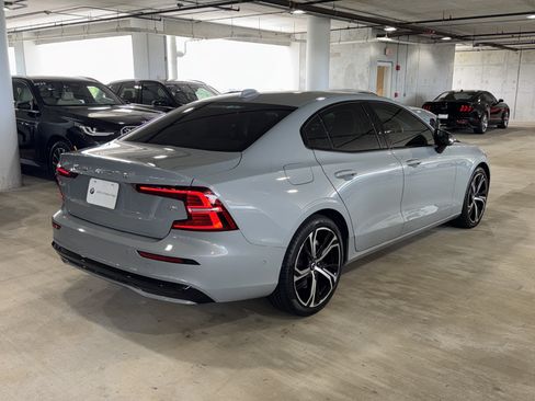 Used 2024 Volvo S60 B5 Plus w/ Climate Package FWD image 8