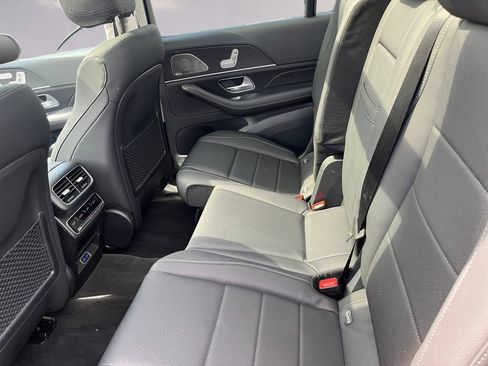 Used 2026 Mercedes-Benz GLS 450 4MATIC image 10