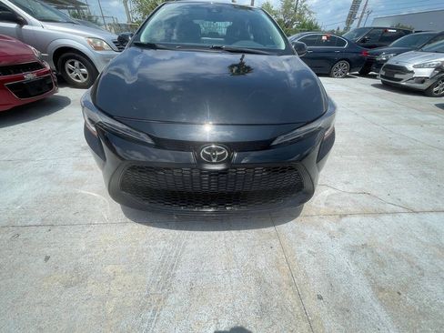 Used 2022 Toyota Corolla LE FWD image 1