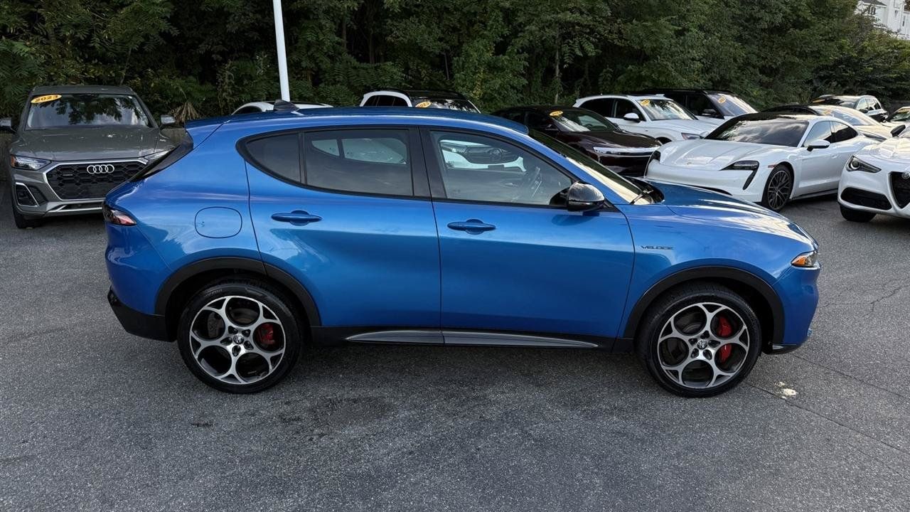 Used 2024 Alfa Romeo Tonale Veloce AWD/4WD image 20