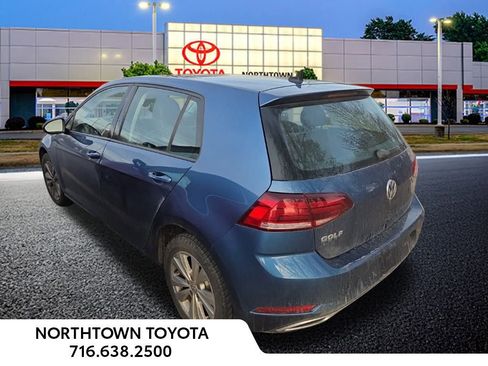 Used 2020 Volkswagen Golf 4-Door image 7