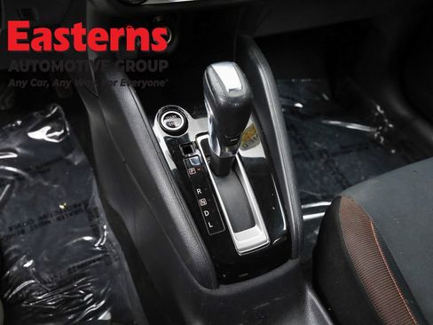 Used 2020 Nissan Versa SR w/ Convenience Package image 13