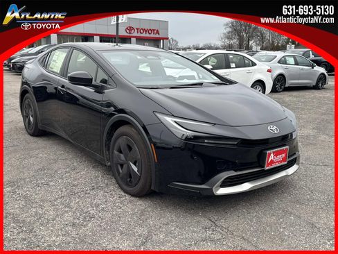 New 2026 Toyota Prius SE image 4