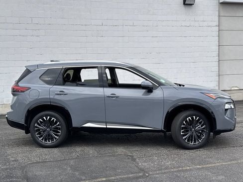 New 2025 Nissan Rogue Platinum w/ Tech Package AWD/4WD image 6