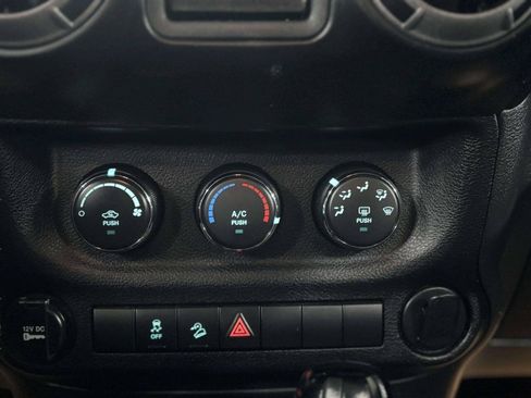 Used 2014 Jeep Wrangler Unlimited Sport AWD/4WD image 26
